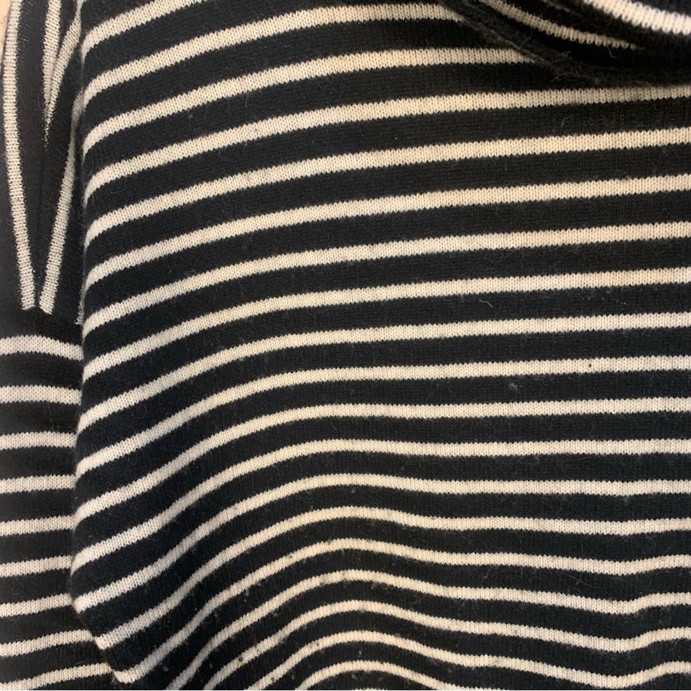 Charter Club Luxury 100% Cashmere Striped Heart Pullover Sweater - Picture 4 of 10